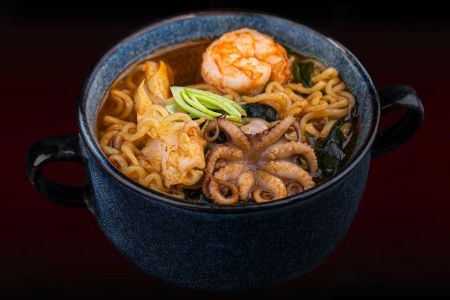 Рамен с морепродуктами, острый